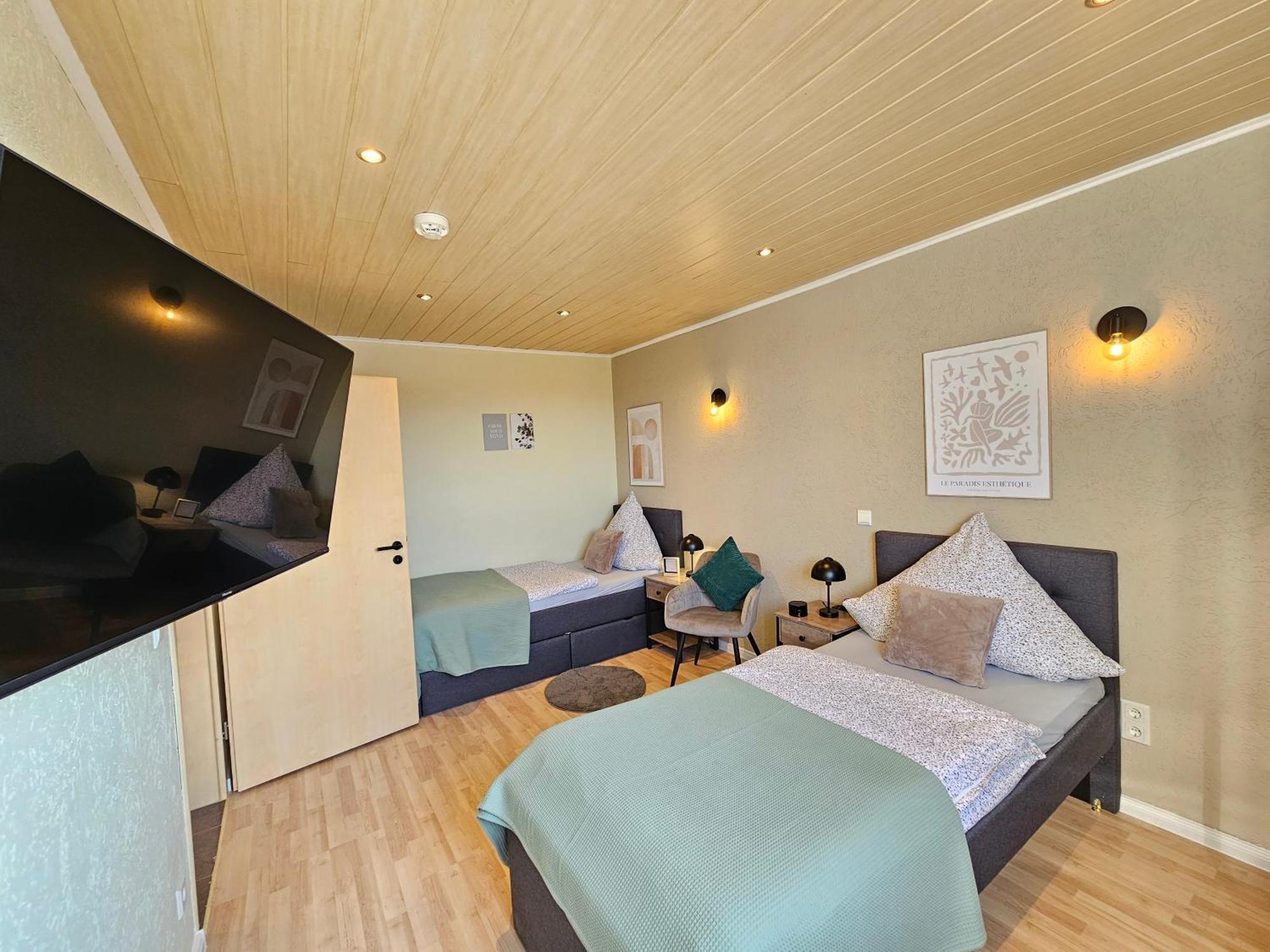 Neu Businessapp In Zentraler Lage Mit 3 Schlafzimmern Fuer Geschaeftsreisende Pendler Und Familien Naehe Sz See Salzgitter Exterior foto